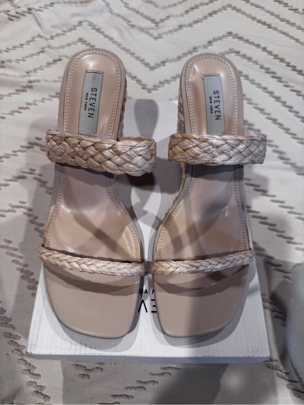 Steve Madden art nat raffia wedges